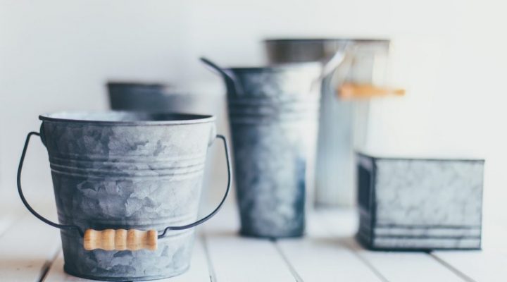 Viral “Fucket Bucket” and Other Clean-Up Hacks To Keep Summer Messes In Control